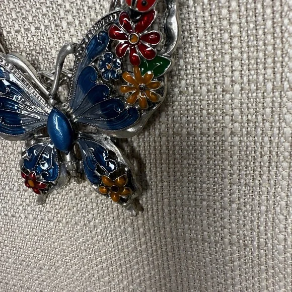 NWT Large Silver Butterfly Pendant Necklace with Multicolor Accents - Picture 6 of 10